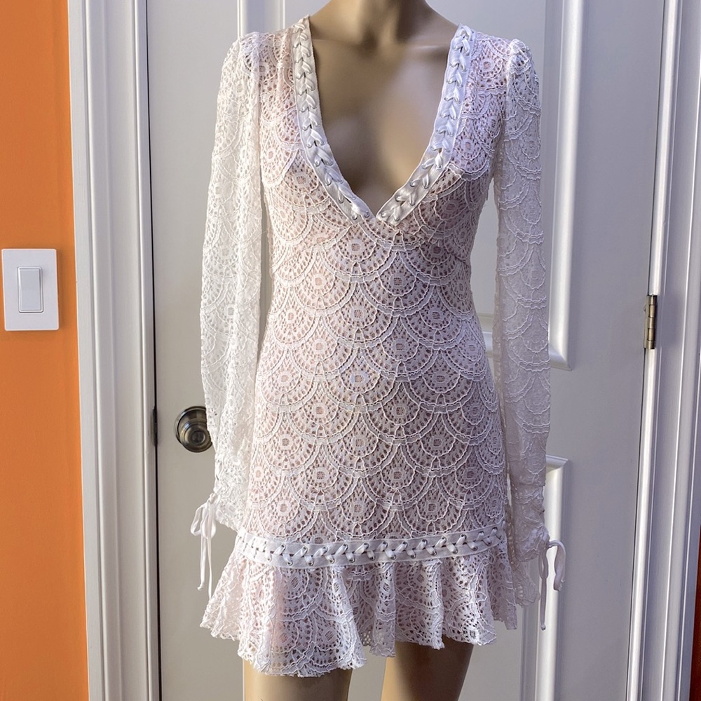 Forever 21 long sleeve lace dress